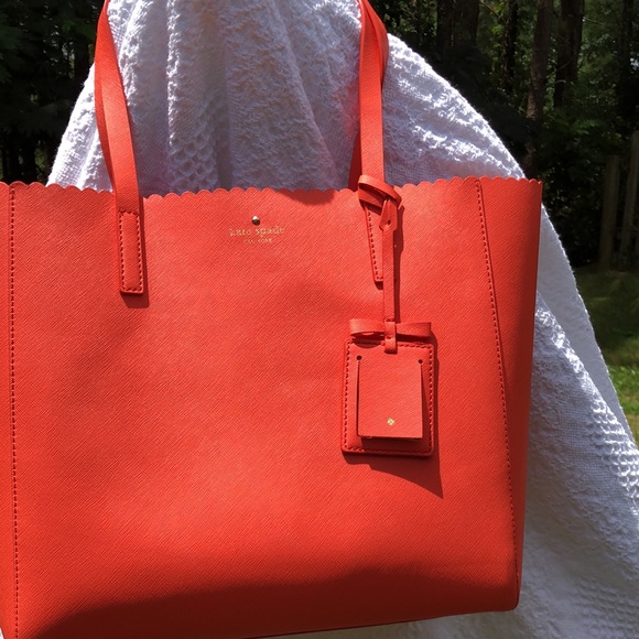 Kate Spade Coral Tote - Picture 13 of 17
